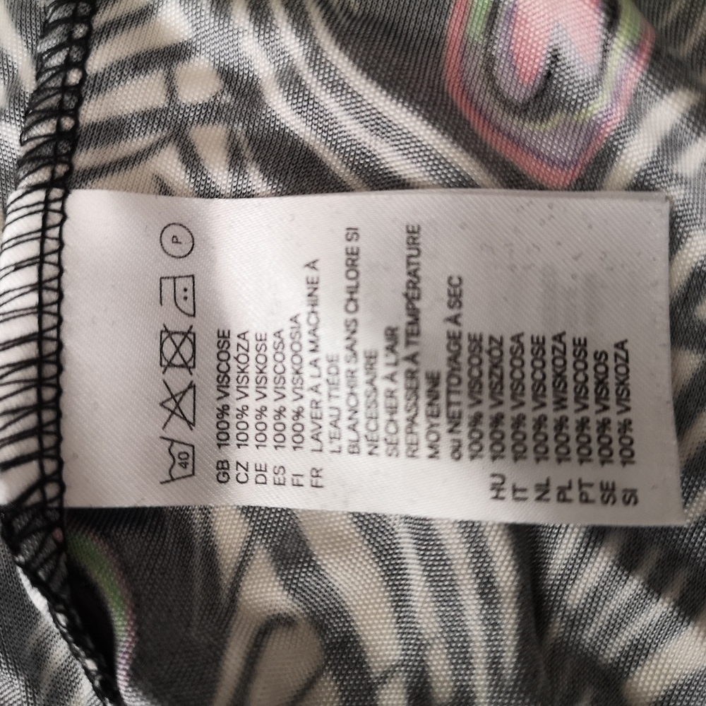 H&M Top - Picture 3 of 3